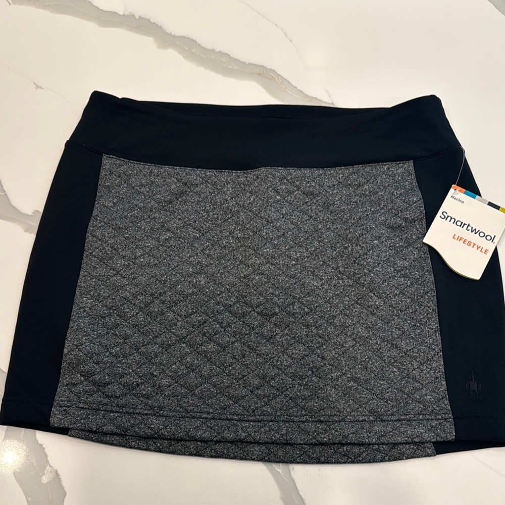 Smartwool Gray Mini Pencil Skirt for Casual Wear M
NWT